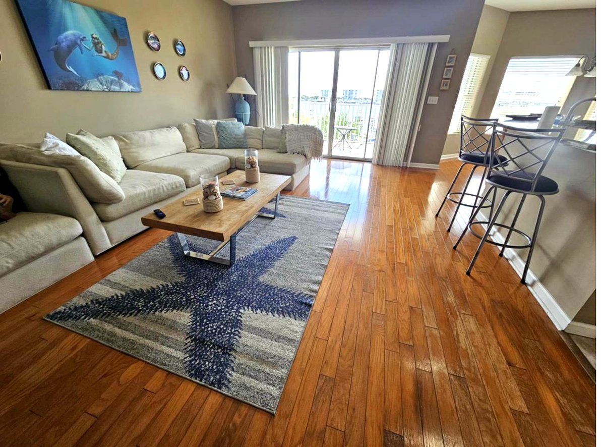 Beautiful vacation rental living room with ocean view - Florida Panhandle